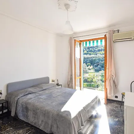 3 Bedroom Beautiful In Lägenhet
